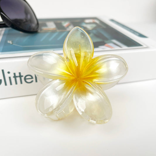 PEARLESCENT HAWAIIAN FLOWER CLIP