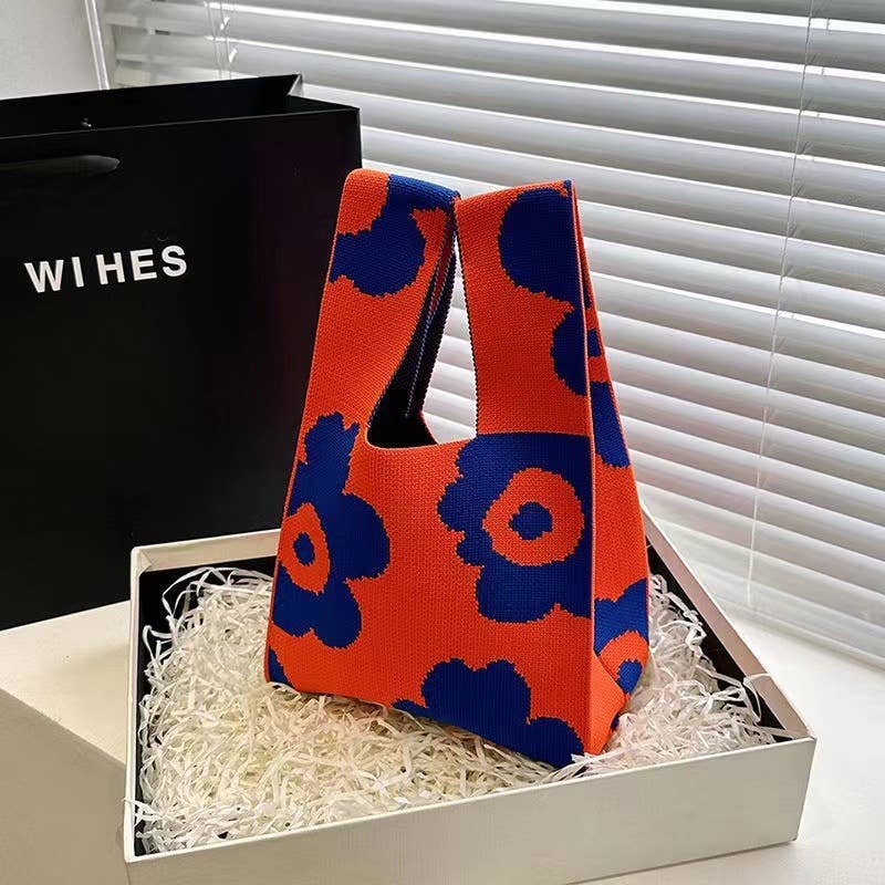 Handmade Knit Handbag for Women Mini Knot Casual Wrist Bag