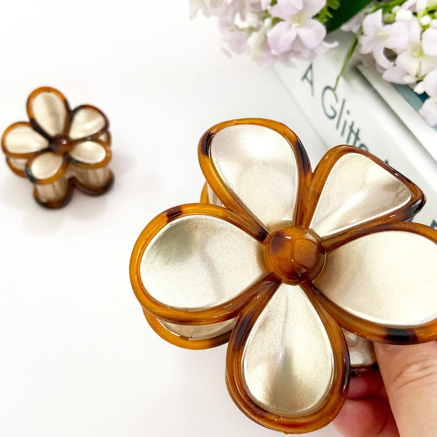 TORTOISESHELL FLOWER HAIR CLIP