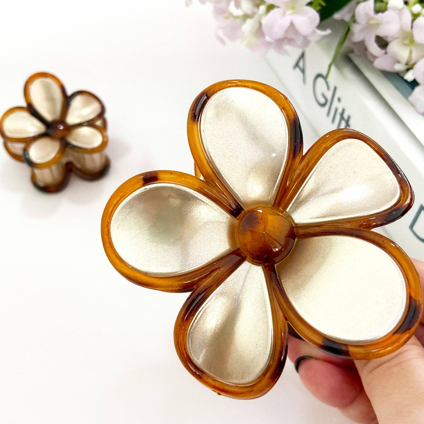 TORTOISESHELL FLOWER HAIR CLIP